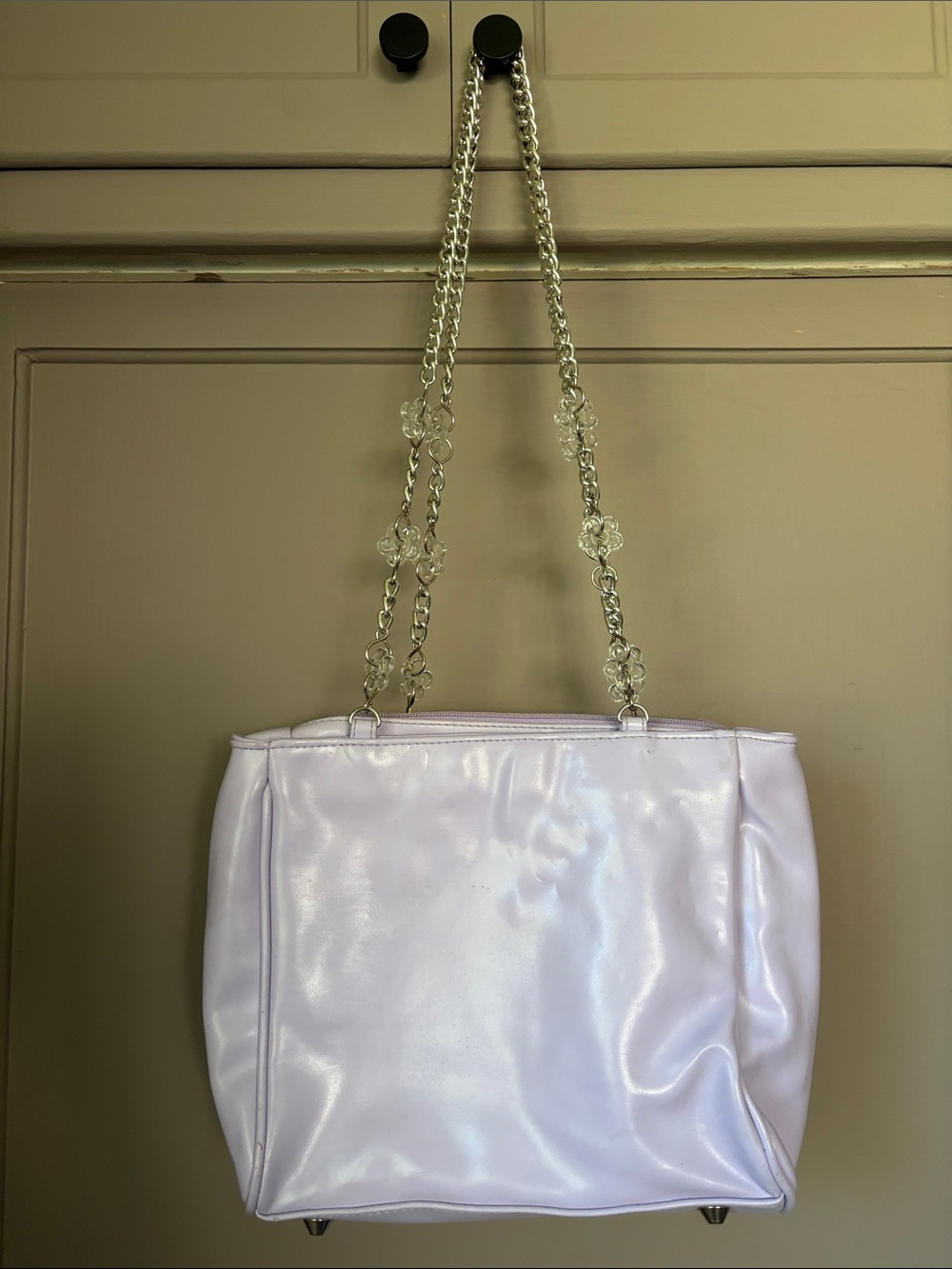 Y2K Lavender Shoulder Bag with acrylic flowers on Chain Strap
